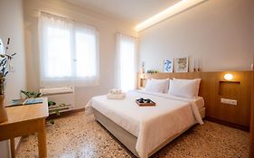Aegis Filoppapou Suites - Somon